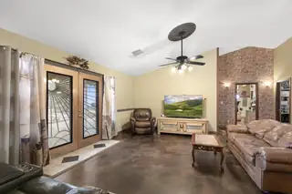 36 Springtime Circle Living Room