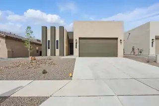 1718 TESORO Loop NW, Los Lunas 