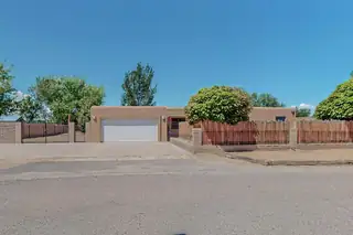 501 Calle De La Angel 