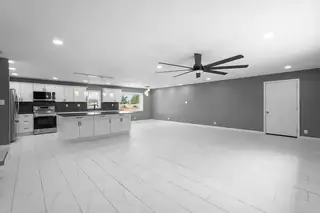 2212 HENRY Road SW Kitchen