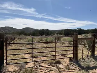 S: 10 T: 2N R: 6E N2NE4 (80AC 