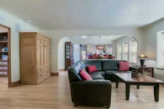 1420 Jefferson Street NE Living Room