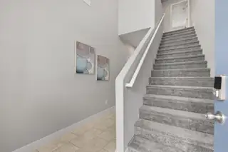 1887 Sunrise Lane SE 