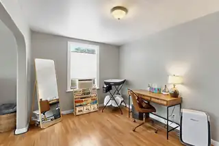 519 8TH Street SW Home Office