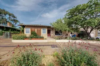 1017 PAMPAS Drive SE 