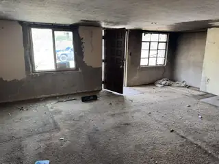 11 ALEJANDRO Road NE Living Room