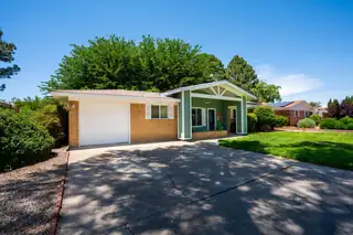 3101 VERMONT Street NE 