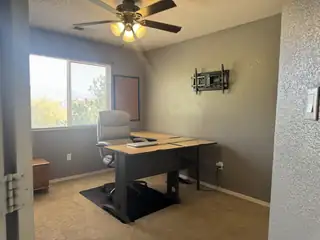 1500 PEPPOLI Loop SE Home Office