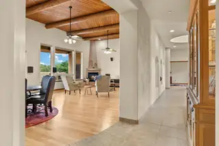 42 APACHE MESA Road Living Room