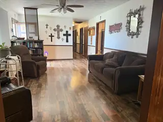 514 MIERA Street Living Room