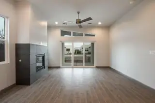 2404 De Kooning Avenue SE 