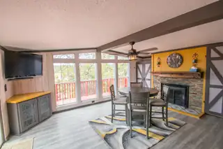 25 Round-Up Road Living Room