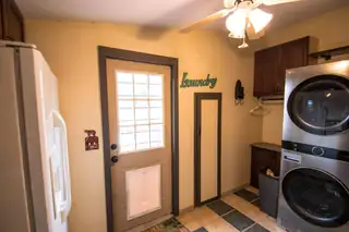 25 Round-Up Road Laundry Room
