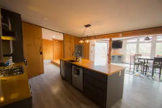 25 Round-Up Road Kitchen