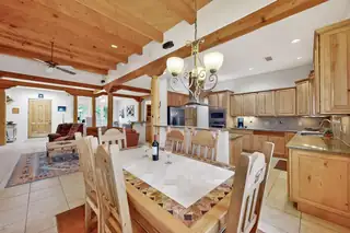 317 PLAZA MUCHOMAS Dining Room