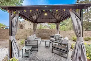 317 PLAZA MUCHOMAS Patio