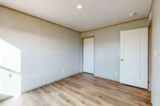 30 Scarlett O'Hara Street Bedroom