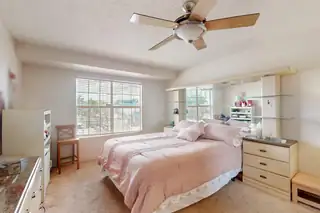 1420 SUMMERFIELD Place SW 