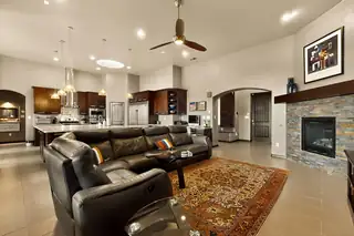 3220 VATAPA Road NE Living Room