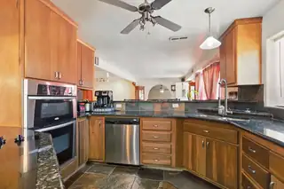 156 PUEBLO LUNA Drive NW 