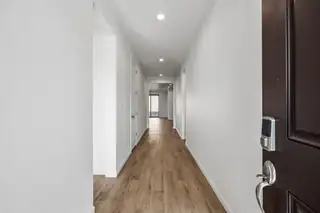 2529 Seaforth Circle NE Interior Other