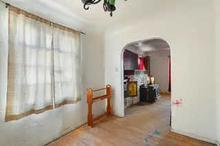 1233 Montrose Place SW 