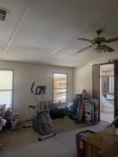 1047 E Riverside Drive 