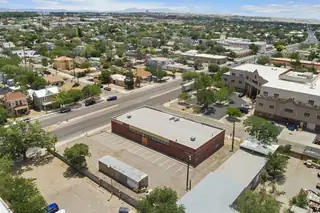 221 BROADWAY Boulevard SE 