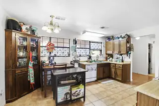 460 Copper Drive NE Kitchen