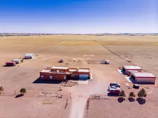 300 THOMPSON Exterior Front