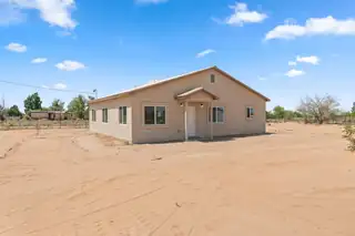 4 RINCON Court, Los Lunas