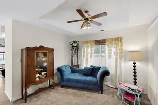 11604 JEWEL CAVE Road SE Living Room