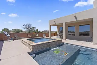 5611 Desert Sky Place NE 