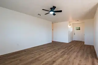 810 10TH Avenue NW Living Room