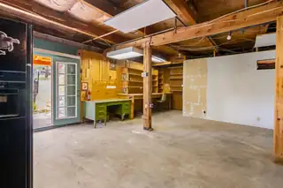 19 CANOE Court Home Office