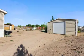 14 MISSION PARK Loop Backyard