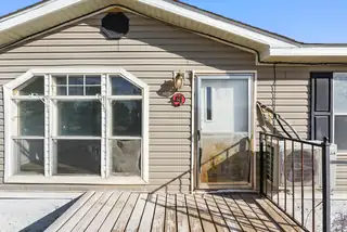 14 MISSION PARK Loop Exterior Front