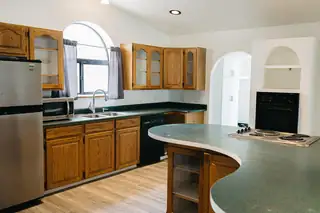 1008 UNION Street Kitchen