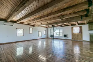 1 APPLE MOUNTAIN Road 