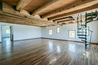 1 APPLE MOUNTAIN Road 