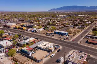 237 OLD COORS Drive SW Drive SW 