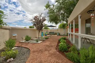 2616 MOUNTAIN Road NW 