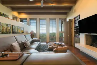 213 Spring Creek Place NE Living Room