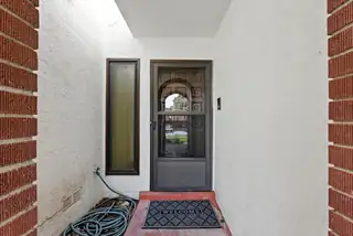 1105 Bernalillo Place SE 