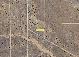 35th (U6 B5 L35) 0.5 ac. Street NW 