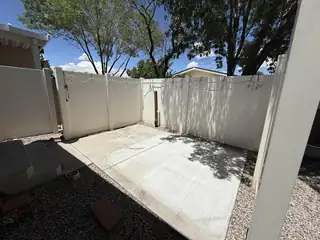 202 SUNRISE BLUFFS Drive Patio