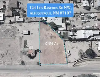 124 Los Ranchos Road NW 