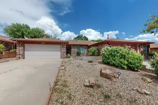 9214 ADMIRAL LOWELL Place NE, Albuquerque