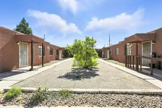 236 SAN PABLO Street NE 