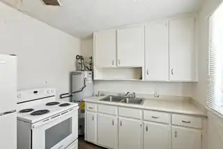 240 SAN PABLO Street NE 